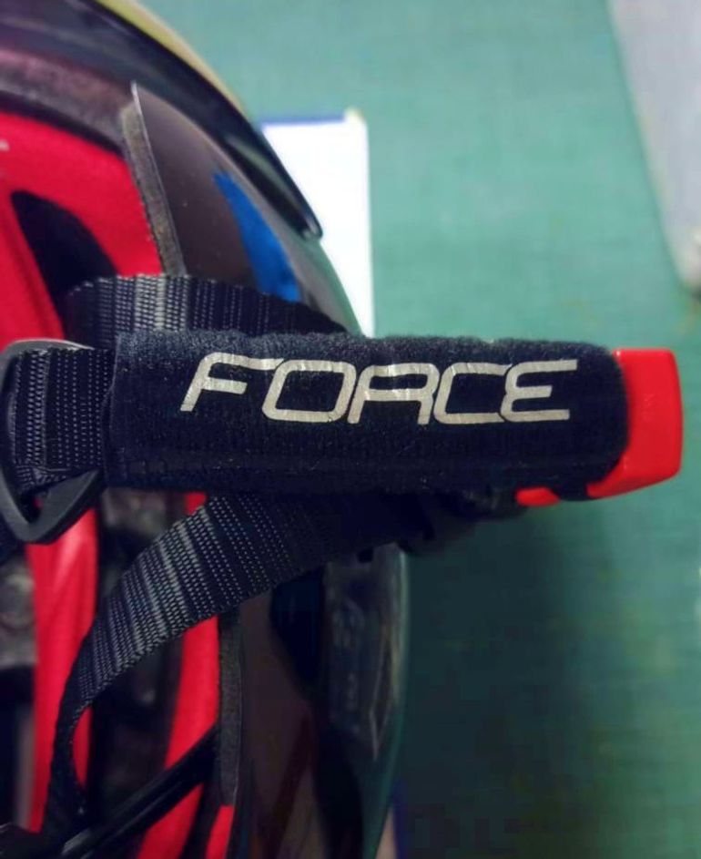 Used Force GLOBE Helmet bike — image 6 of 7