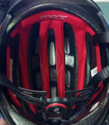 Used Force GLOBE Helmet bike — image 3 of 7