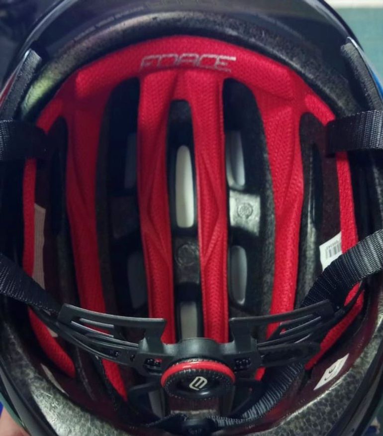Used Force GLOBE Helmet bike — image 3 of 7