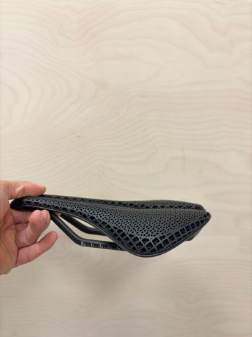 Brugt rule 3D Carbon Saddle 2026 bike — billede 3 af 4