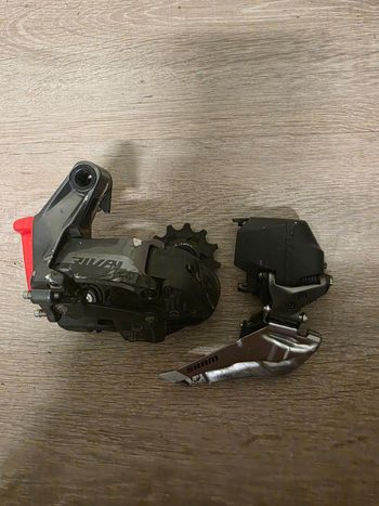 Sram, Rival Derailleurs