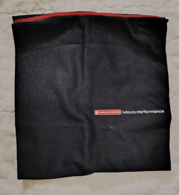 Used Mizuno Neck Warmer 2025 bike — image 2 of 4