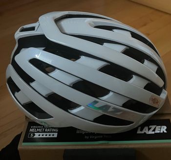 Used Helmet Z1 full white KinetiCore Helmet 2024 bike — image 2 of 5