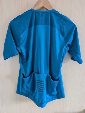 Used Rapha Aero Jersey 2025 bike — image 2 of 4