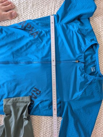 Used Rapha Pro Team Training Jersey 2025 bike — image 8 of 8
