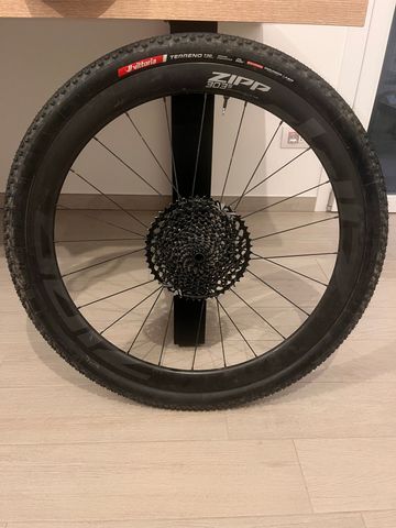 Zipp 303S Wheelset bike usato — immagine 4 di 4