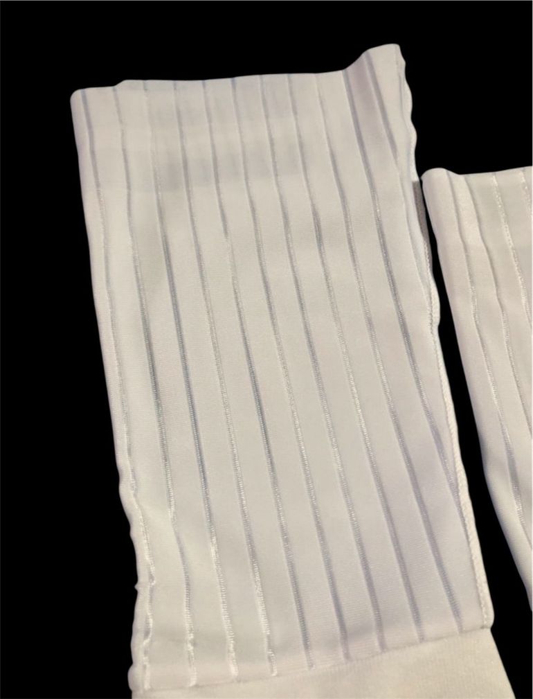 Used Socks Aero White 2026 bike — image 3 of 5