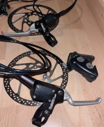 Magura, Gustav M