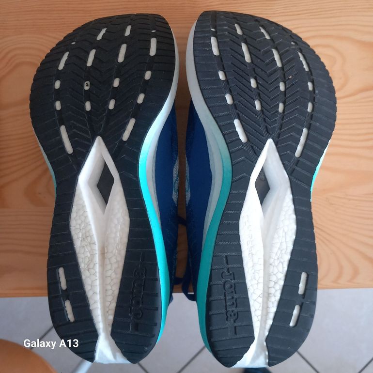 Used Joma R1000 Royal 2025 bike — image 3 of 12