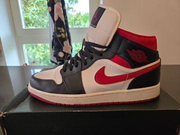Jordan 1 Mid bike usato — immagine 3 di 4