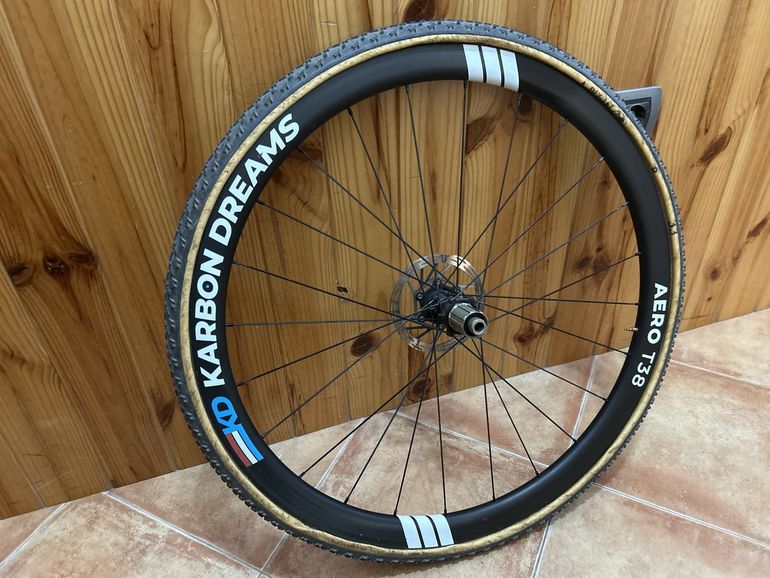 Used Karbon Dreams tubular T38 bike — image 6 of 9