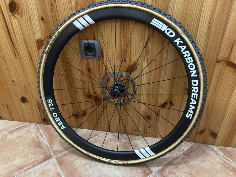 Used Karbon Dreams tubular T38 bike — image 8 of 9