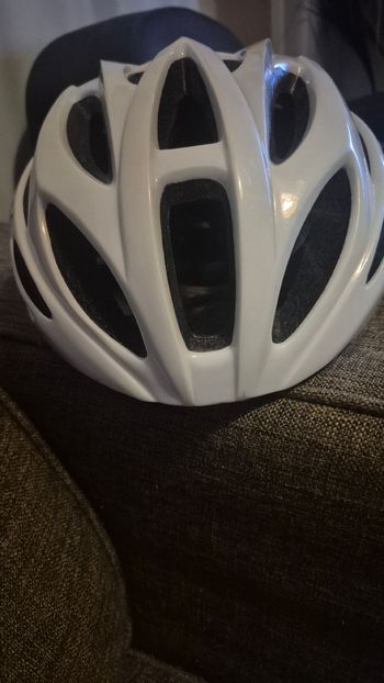 Used cairbull Bike Helmet 2022 bike — image 2 of 5