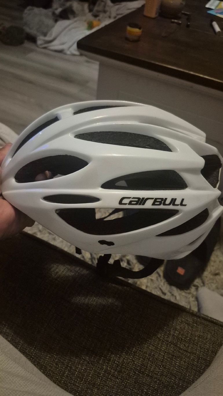 Used cairbull Bike Helmet 2022 bike — image 4 of 5
