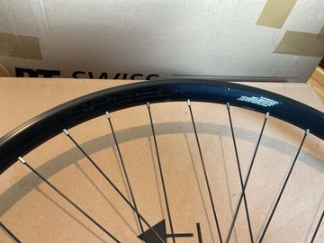 Tweedehands Mavic E-SpeedCity Front Wheel 27.5" bike — afbeelding 12 van 13
