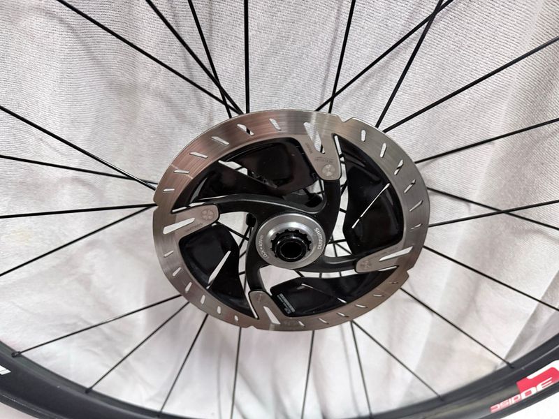 Używany Deda Elementi CARBON SL 30 DB DISC 2019 bike — zdjęcie 10 z 12