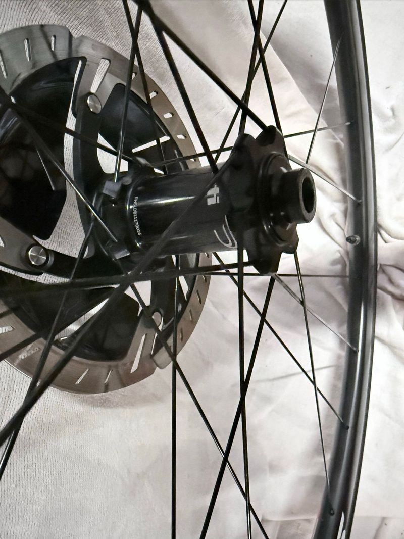 Używany Deda Elementi CARBON SL 30 DB DISC 2019 bike — zdjęcie 6 z 12