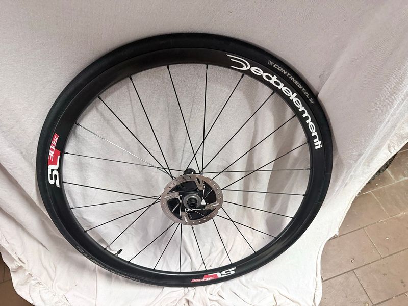 Używany Deda Elementi CARBON SL 30 DB DISC 2019 bike — zdjęcie 4 z 12