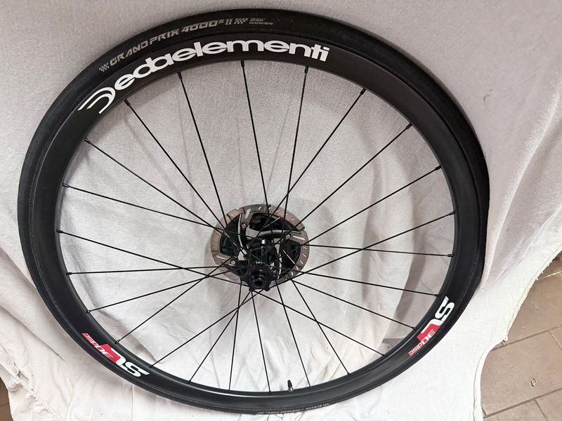 Używany Deda Elementi CARBON SL 30 DB DISC 2019 bike — zdjęcie 7 z 12