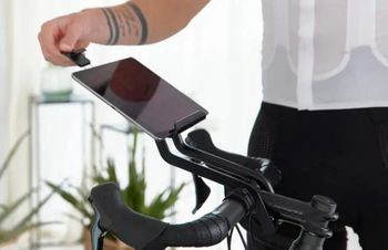 Used Van Rysel Supporto tablet indoor 2026 bike