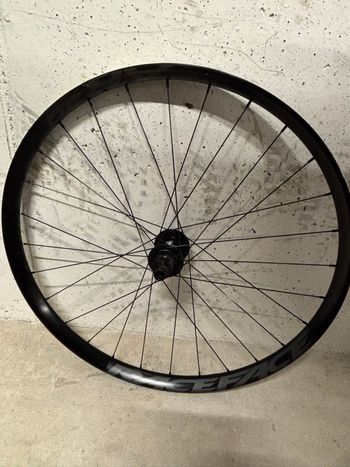 Used Race Face Arc 30 2023 bike — image 3 of 5
