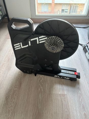 Elite, Suito-T