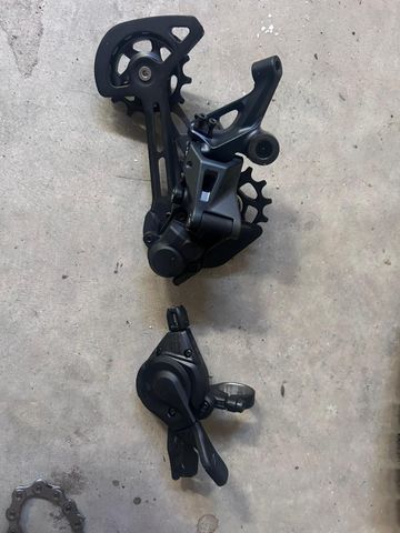 Used Shimano slx 2025 bike — image 2 of 2