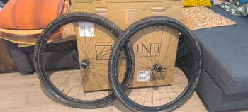 Hunt, gravel race alloy