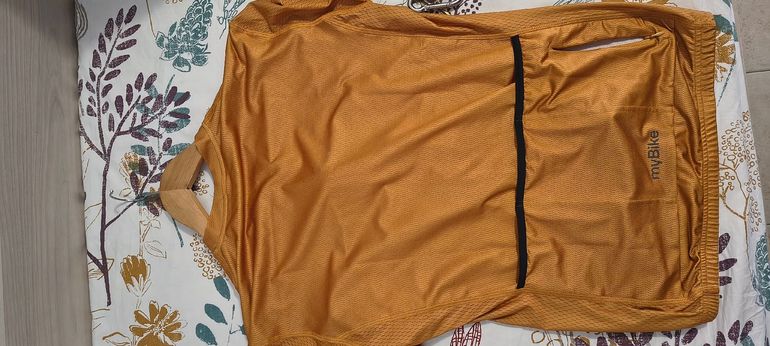 Used My Bike Jersey 2025 bike — image 3 of 3