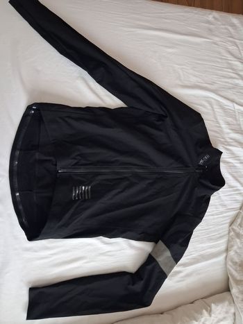 Used Rapha Pro Team Shadow Jersey bike — image 3 of 4
