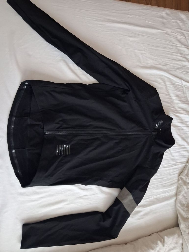 Used Rapha Pro Team Shadow Jersey bike — image 3 of 4