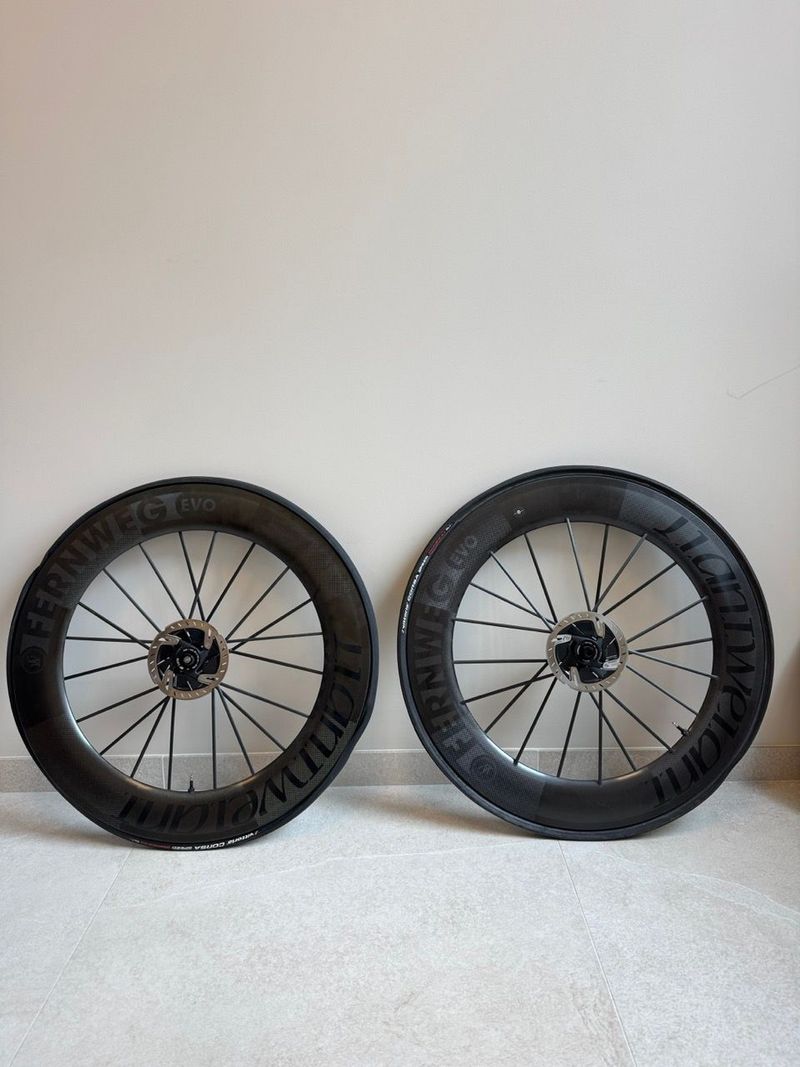 Lightweight Fernweg EVO 85 Schwarz ED Wheels usato
