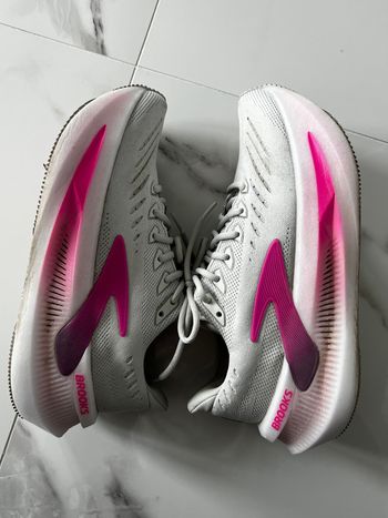 Used Brooks Paire de chaussures running 2026 bike — image 4 of 4