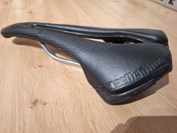 Used Selle Italia X-LR Superflow Saddle bike — image 1 of 4