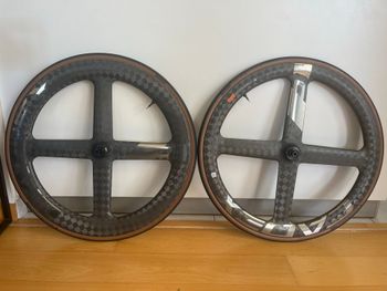 Cadex, Aero 4-bâtons Disque Tubeless