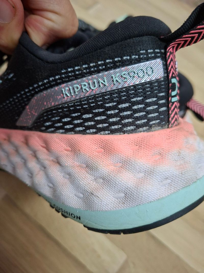 Used KIPRUN Kuprun ks900 Running Shoes