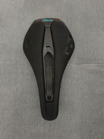 Ryet, Ultimate Carob EVA saddle