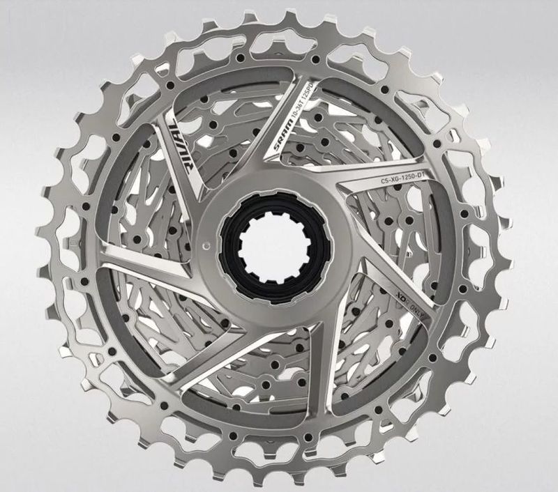 Tweedehands Sram AXS 10-30 Dents RIVAL Cassette 12 vitesses Drivetrain & Pedals