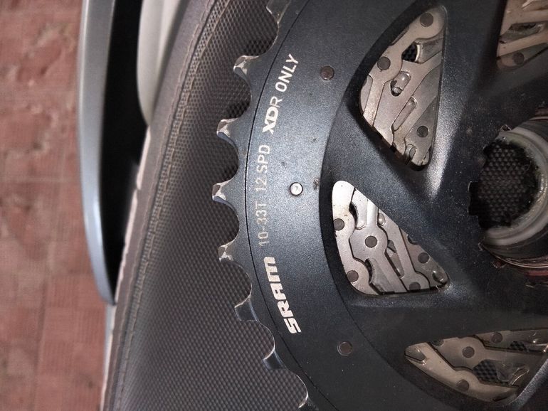 Used Sram Force 12v Cassette bike — image 2 of 4