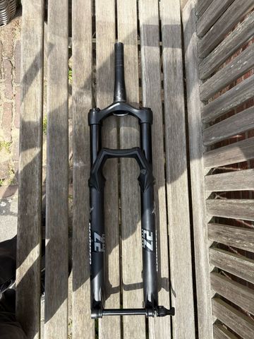 Used Marzocchi Bomber Z2 Fork Fork