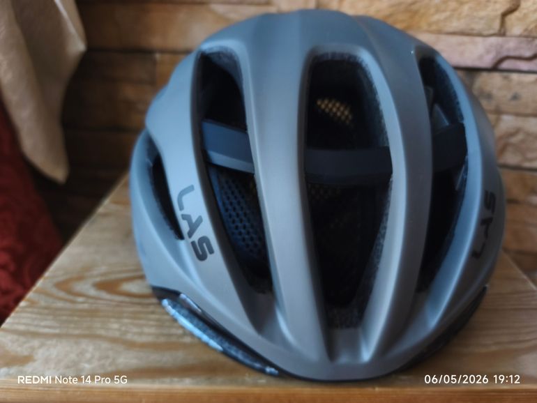Used LaS Virtus Helmet 2023 bike — image 2 of 4