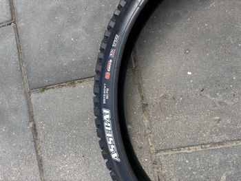 Maxxis, Tire