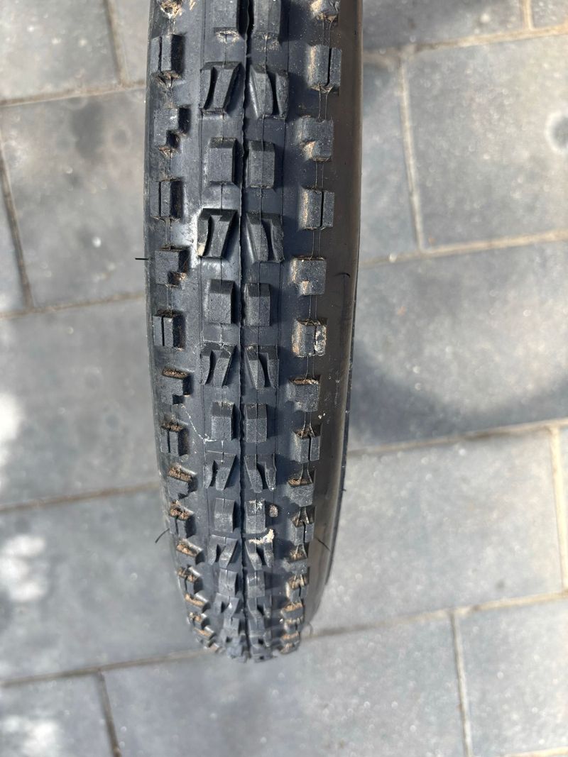 Used Maxxis Tire 2025 bike — image 3 of 3