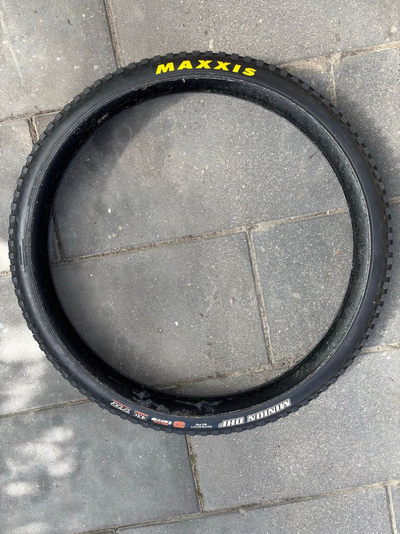 Used Maxxis Tire 2025 bike — image 2 of 3