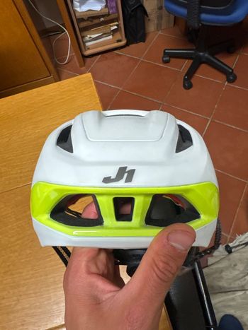 Used Just 1 casco Helmet 2025 bike — image 3 of 3