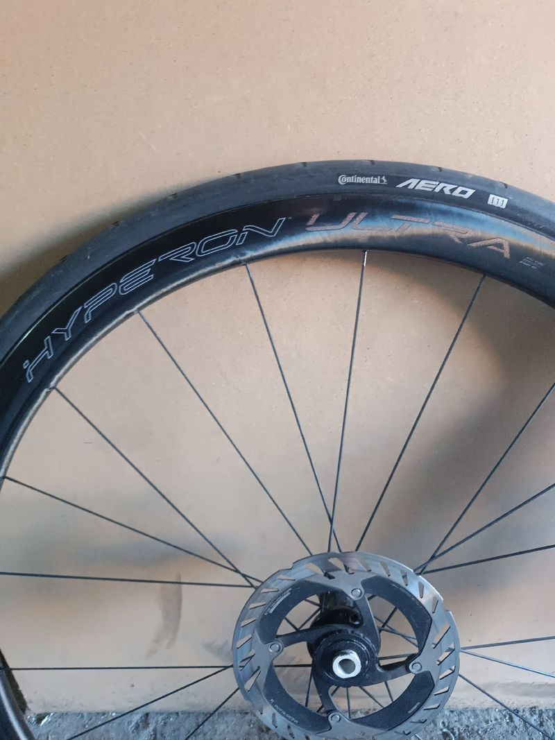 Used Campagnolo Hyperon Ultra 2024 bike — image 2 of 6