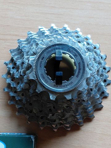Used Shimano CS- 5600 Drivetrain & Pedals