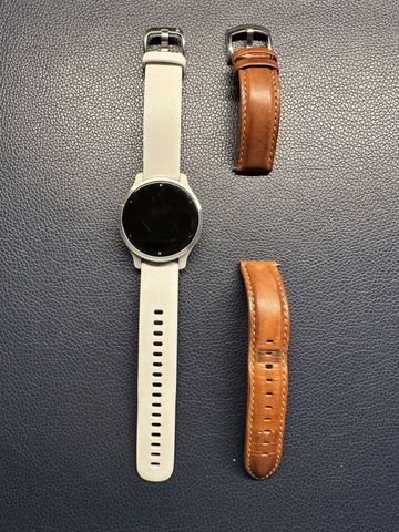 Used Garmin Venu 2S GPS Smartwatch bike — image 4 of 12