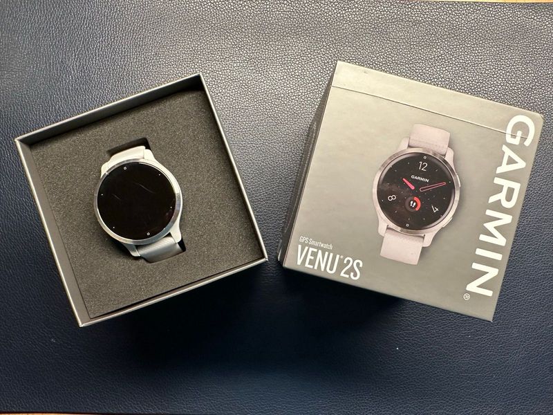 Käytetty Garmin Venu 2S GPS Smartwatch Electronics