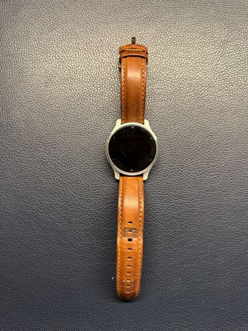 Used Garmin Venu 2S GPS Smartwatch bike — image 5 of 12